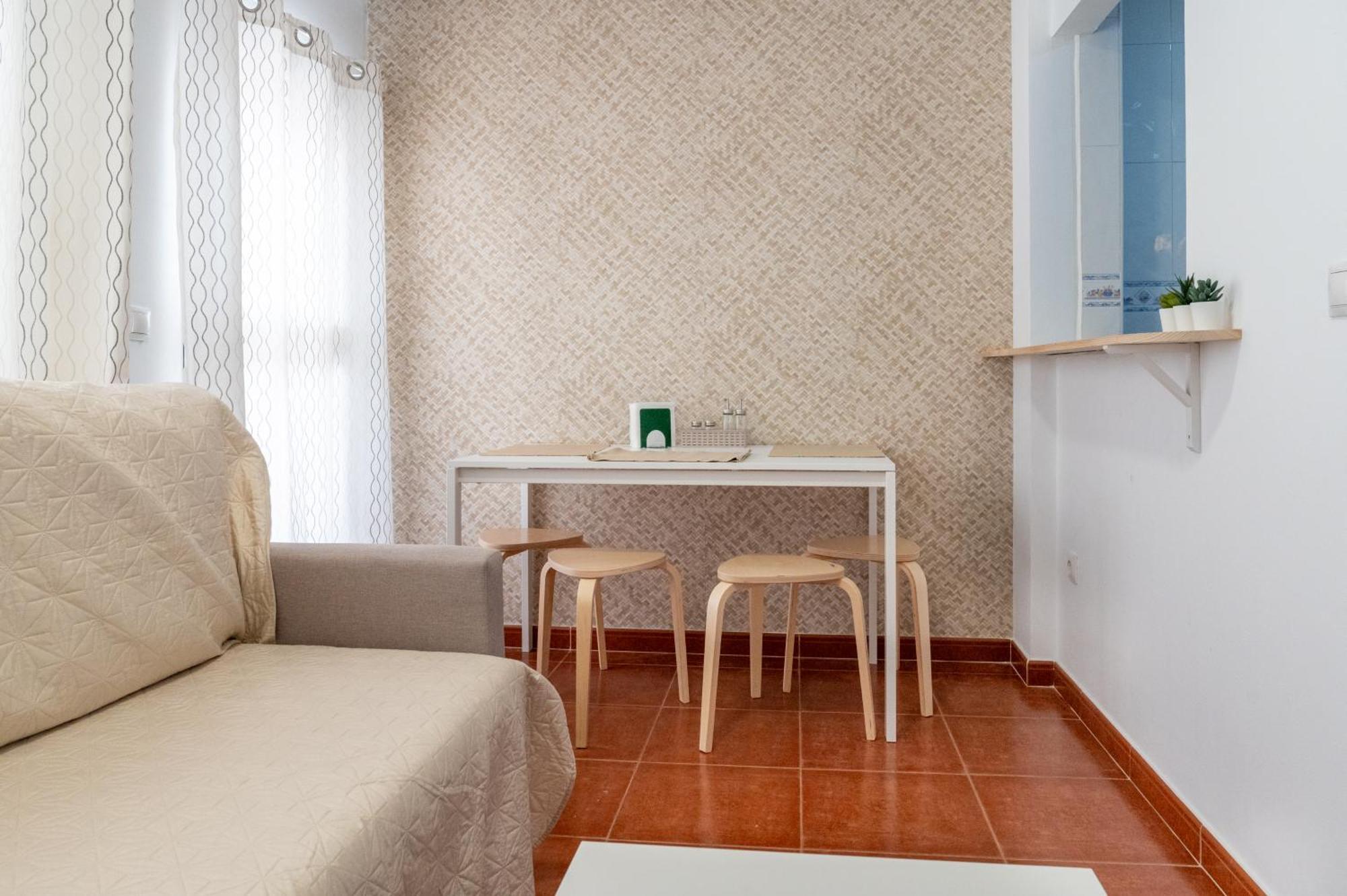 Acogedor Apartamento En Malaga Playa ภายนอก รูปภาพ